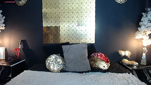 kinky momm online show from 10-13-25, 03:56