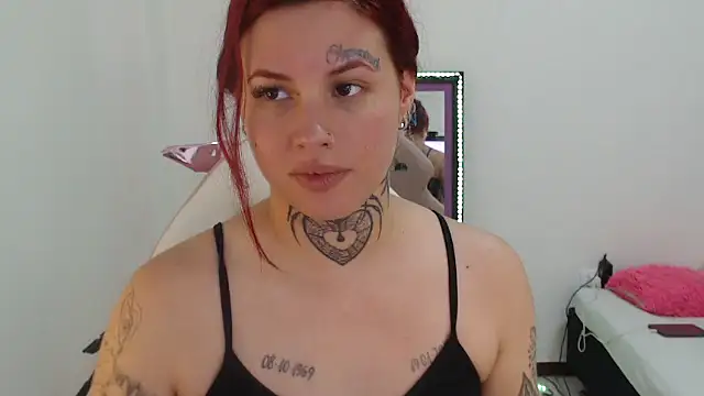 Maddy Vicius19 online show from 10-06-25, 08:50