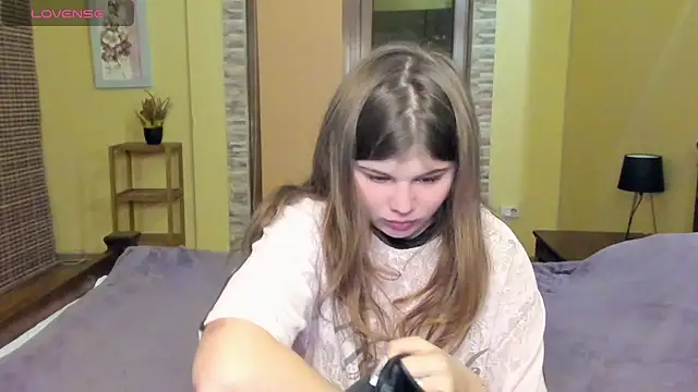 Lilly Jess online show from 11-02-25, 07:38