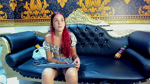 Teffy Cute  online show from 10-17-25, 01:20