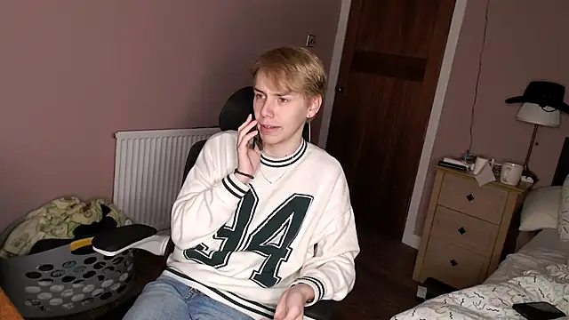 scottishtwink01 online show from 09-24-25, 12:52