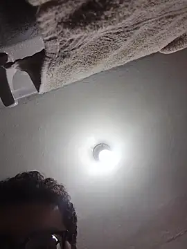 Santiagoqro85 online show from 04-10-26, 02:28