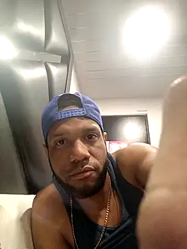 Snapshot of JoselitoVrgn chatting on 11-09-25, 10:24 JoselitoVrgn online show from 11-09-25, 10:24