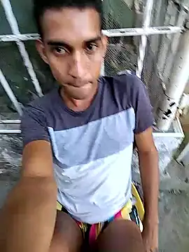 Snapshot of alejandro045 chatting on 11-06-25, 09:15 alejandro045 online show from 11-06-25, 09:15