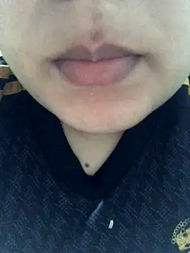 Snapshot of luzmelzinha chatting on 09-09-25, 09:36 luzmelzinha online show from 09-09-25, 09:36