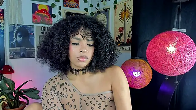 Raven luv online show from 12-02-25, 12:38