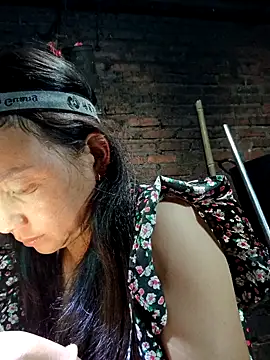 kemtuoi-sex online show from 10-13-25, 02:06