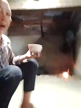 Snapshot of -Xuka-200 chatting on 11-05-25, 06:35 -Xuka-200 online show from 11-05-25, 06:35