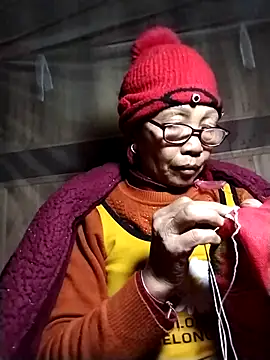 Snapshot of -Xuka-200 chatting on 01-06-26, 11:47 -Xuka-200 online show from 01-06-26, 11:47