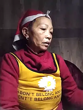 Snapshot of -Xuka-200 chatting on 02-03-26, 11:32 -Xuka-200 online show from 02-03-26, 11:32