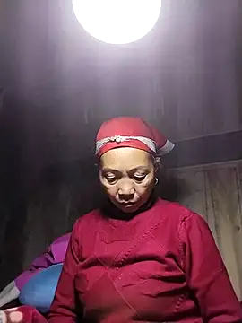 Snapshot of -Xuka-200 chatting on 02-19-26, 12:12 -Xuka-200 online show from 02-19-26, 12:12