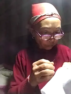 Snapshot of -Xuka-200 chatting on 02-20-26, 12:18 -Xuka-200 online show from 02-20-26, 12:18