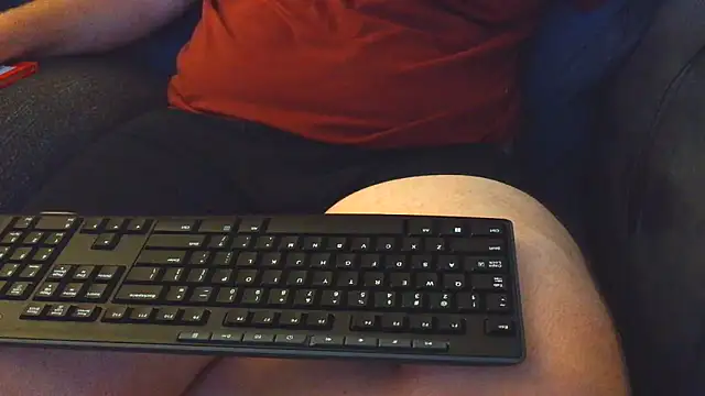 Snapshot of thighguy30 chatting on 09-09-25, 07:08 thighguy30 online show from 09-09-25, 07:08