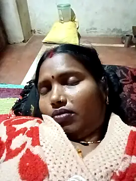 Snapshot of Cm_pooja chatting on 11-07-25, 09:48 Cm pooja online show from 11-07-25, 09:48