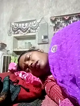 Snapshot of Cm_pooja chatting on 11-11-25, 08:42 Cm pooja online show from 11-11-25, 08:42