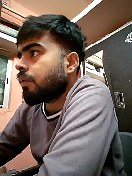 soniriyaa010101 online show from 12-02-25, 10:31