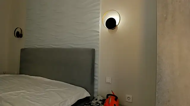 yanyaan online show from 11-15-25, 03:15