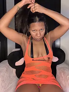 Snapshot of __suki chatting on 10-21-25, 08:48 suki online show from 10-21-25, 08:48