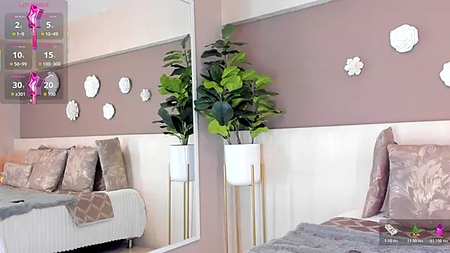 VictoriaShelby online show from 11-23-25, 11:54