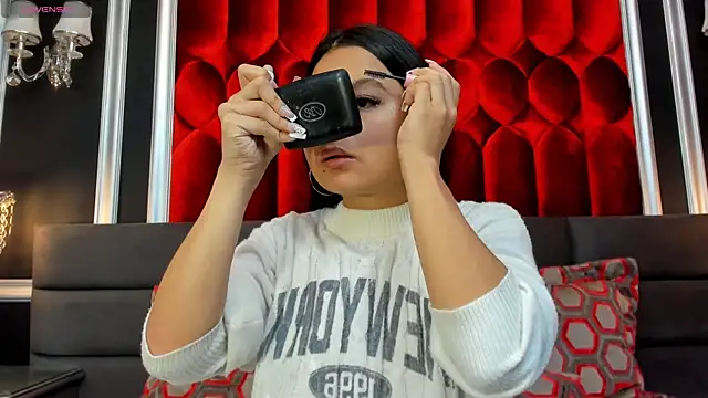 SharonBonet online show from 11-17-25, 01:28