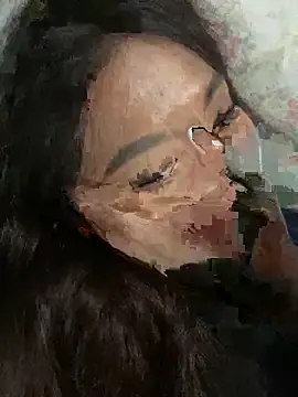 Snapshot of cassie_cakes chatting on 10-11-25, 01:53 cassie cakes online show from 10-11-25, 01:53