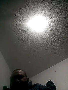 Snapshot of javi-tunene chatting on 10-14-25, 01:50 javi-tunene online show from 10-14-25, 01:50