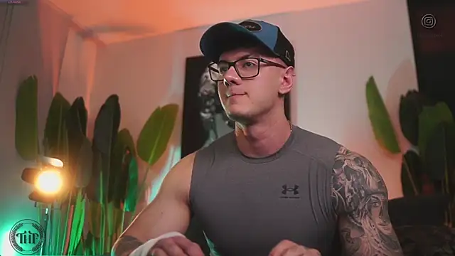 Thomas Falcon online show from 11-23-25, 12:32