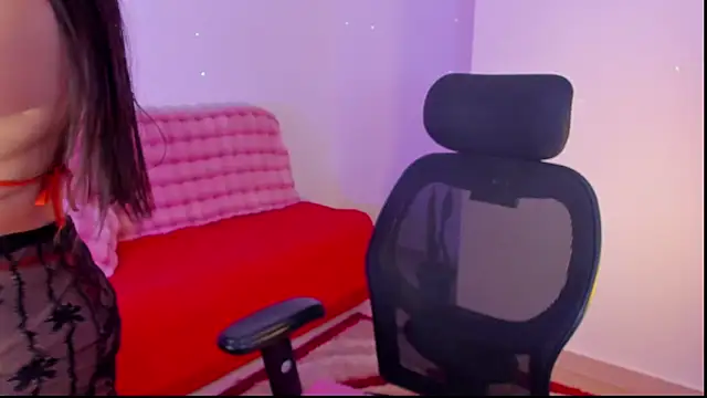 SofiaBermudez online show from 11-13-25, 01:04