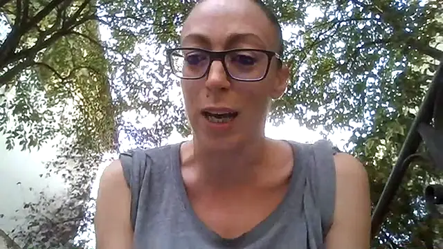 Astrid3 online show from 10-31-25, 03:13