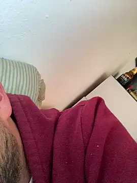 Snapshot of aalvaro98 chatting on 03-03-26, 05:19 aalvaro98 online show from 03-03-26, 05:19