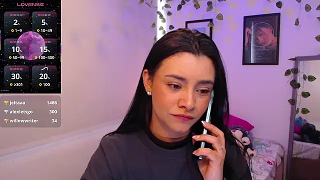 MarilynWhite  online show from 10-17-25, 05:04