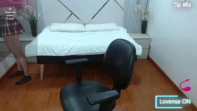 Bom BomXX online show from 11-05-25, 01:38