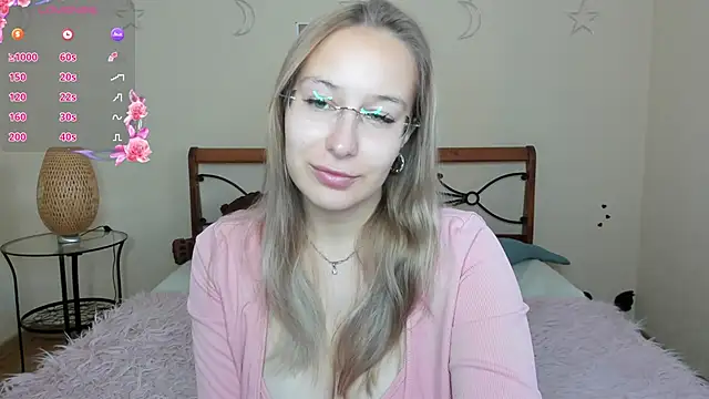 Snapshot of dina_sunshine chatting on 10-17-25, 03:10 dina sunshine online show from 10-17-25, 03:10