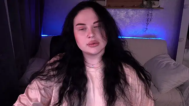 Snapshot of SerahMirabeli chatting on 11-05-25, 02:06 SerahMirabeli online show from 11-05-25, 02:06