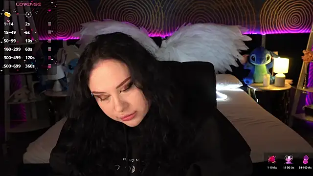 Snapshot of SerahMirabeli chatting on 11-18-25, 08:13 SerahMirabeli online show from 11-18-25, 08:13