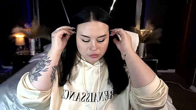 Snapshot of SerahMirabeli chatting on 12-03-25, 08:07 SerahMirabeli online show from 12-03-25, 08:07