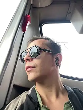 Snapshot of dimitryivanovv chatting on 09-11-25, 12:16 dimitryivanovv online show from 09-11-25, 12:16