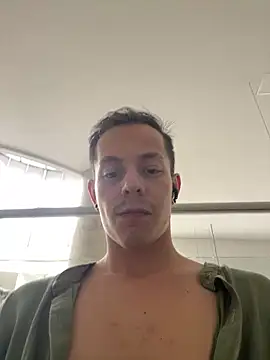 Snapshot of dimitryivanovv chatting on 10-10-25, 04:50 dimitryivanovv online show from 10-10-25, 04:50