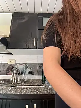 Viithoney online show from 10-31-25, 01:12