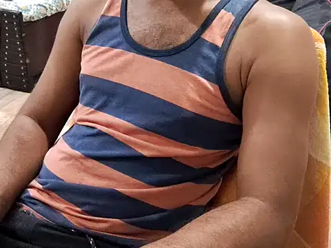 Snapshot of ZoroArcher chatting on 09-19-25, 07:36 ZoroArcher online show from 09-19-25, 07:36