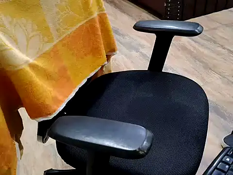 Snapshot of ZoroArcher chatting on 09-26-25, 05:50 ZoroArcher online show from 09-26-25, 05:50