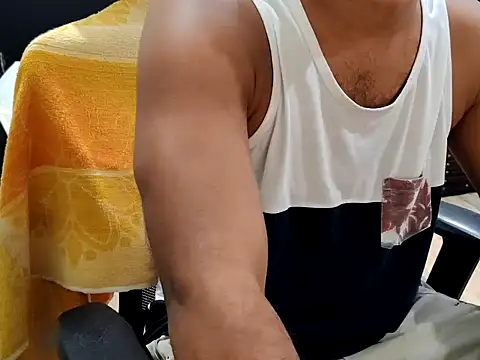 Snapshot of ZoroArcher chatting on 09-30-25, 05:29 ZoroArcher online show from 09-30-25, 05:29