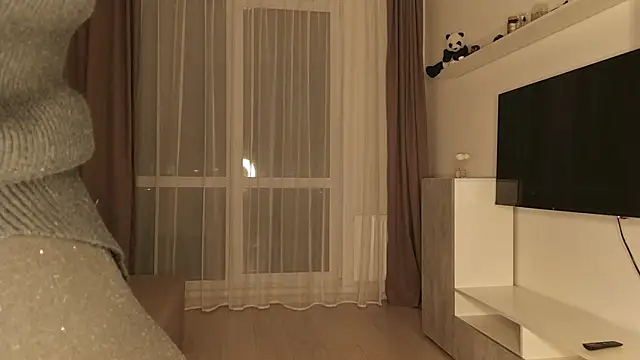 Sugarpeaach online show from 11-10-25, 01:54