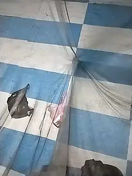 Snapshot of Samdim23 chatting on 10-24-25, 11:23 Samdim23 online show from 10-24-25, 11:23