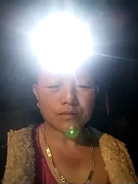 Snapshot of Samdim23 chatting on 11-14-25, 01:32 Samdim23 online show from 11-14-25, 01:32