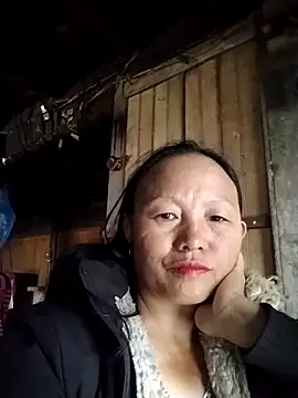 Snapshot of Samdim23 chatting on 11-21-25, 02:43 Samdim23 online show from 11-21-25, 02:43