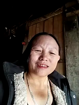 Snapshot of Samdim23 chatting on 12-01-25, 02:05 Samdim23 online show from 12-01-25, 02:05