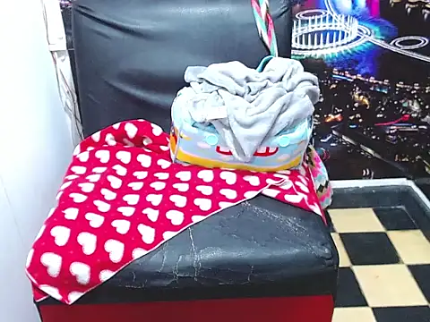 Snapshot of susana_nastyy chatting on 09-12-25, 02:06 susana nastyy online show from 09-12-25, 02:06