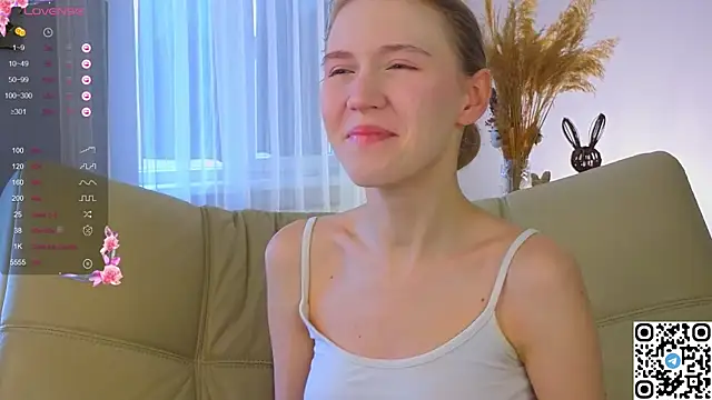 Succubelle online show from 11-07-25, 06:24