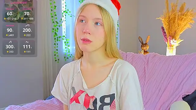 Succubelle online show from 12-17-25, 07:14